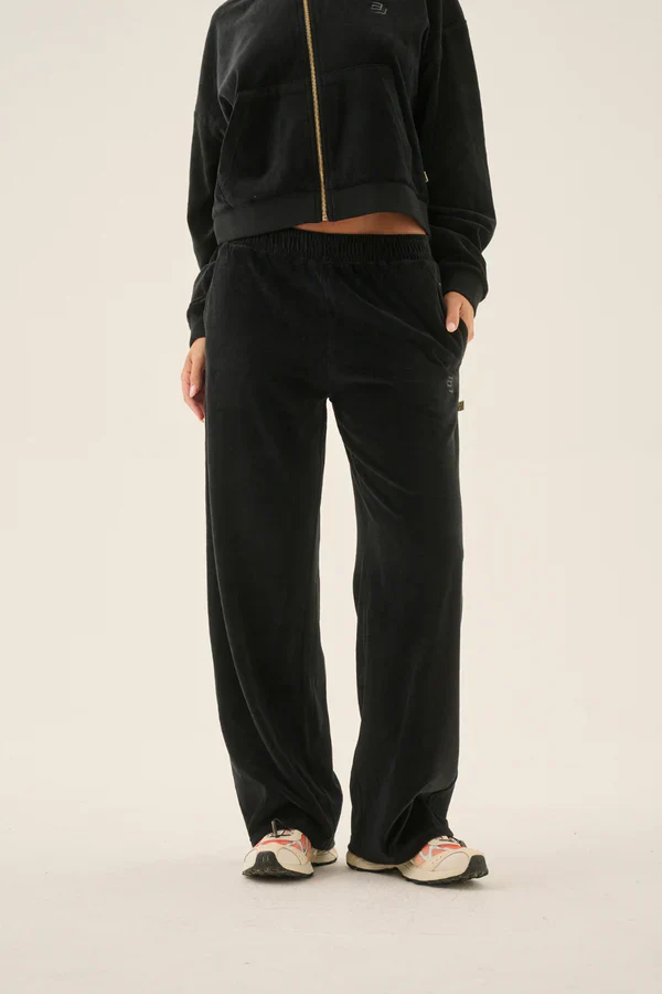 ARAMINTA JAMES - AJ VELOUR TRACKPANT (NOIR) - Image 5