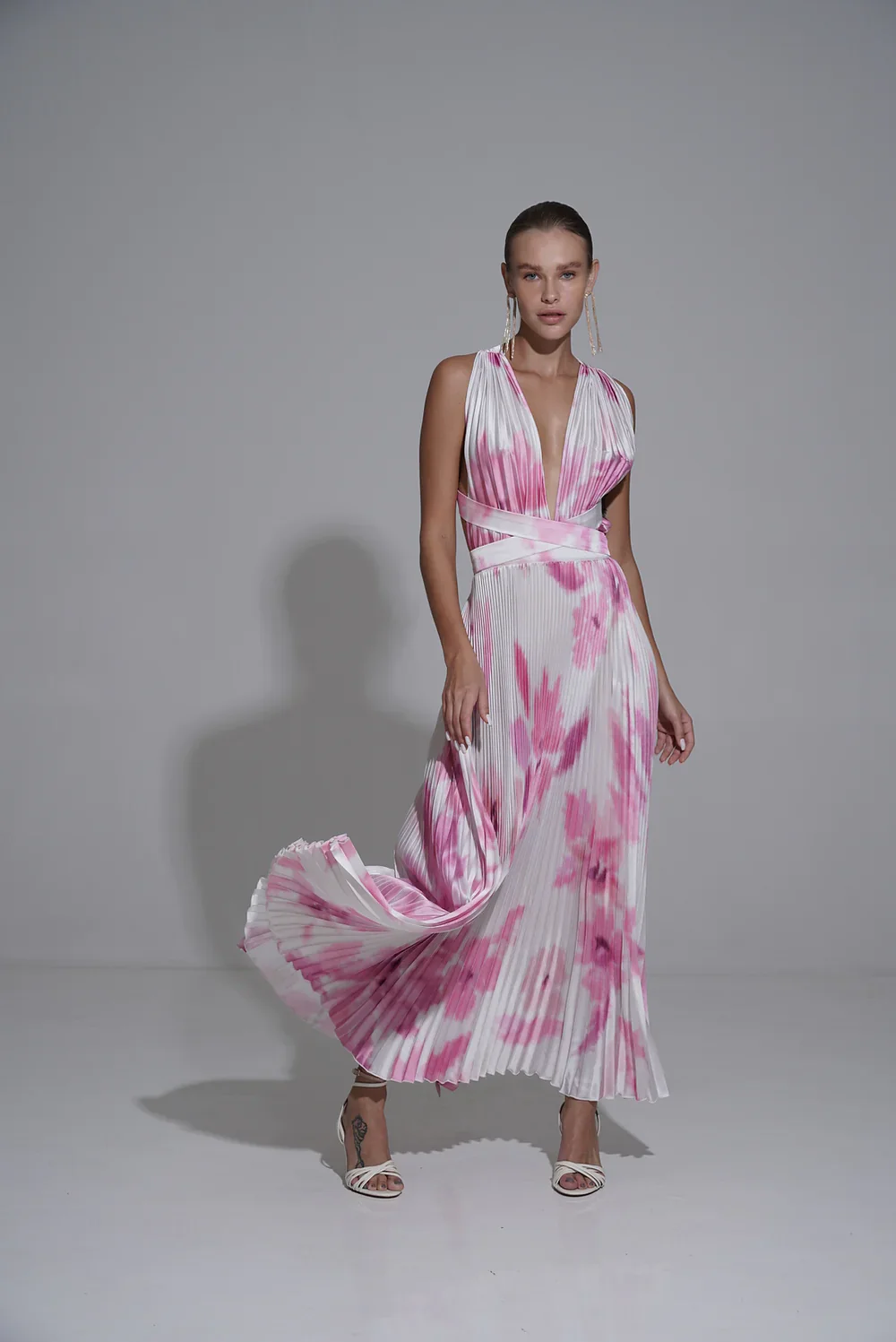 L'IDÉE WOMAN - MODERNISTE FULL LENGTH GOWN (JARDIN PINK) - Image 2