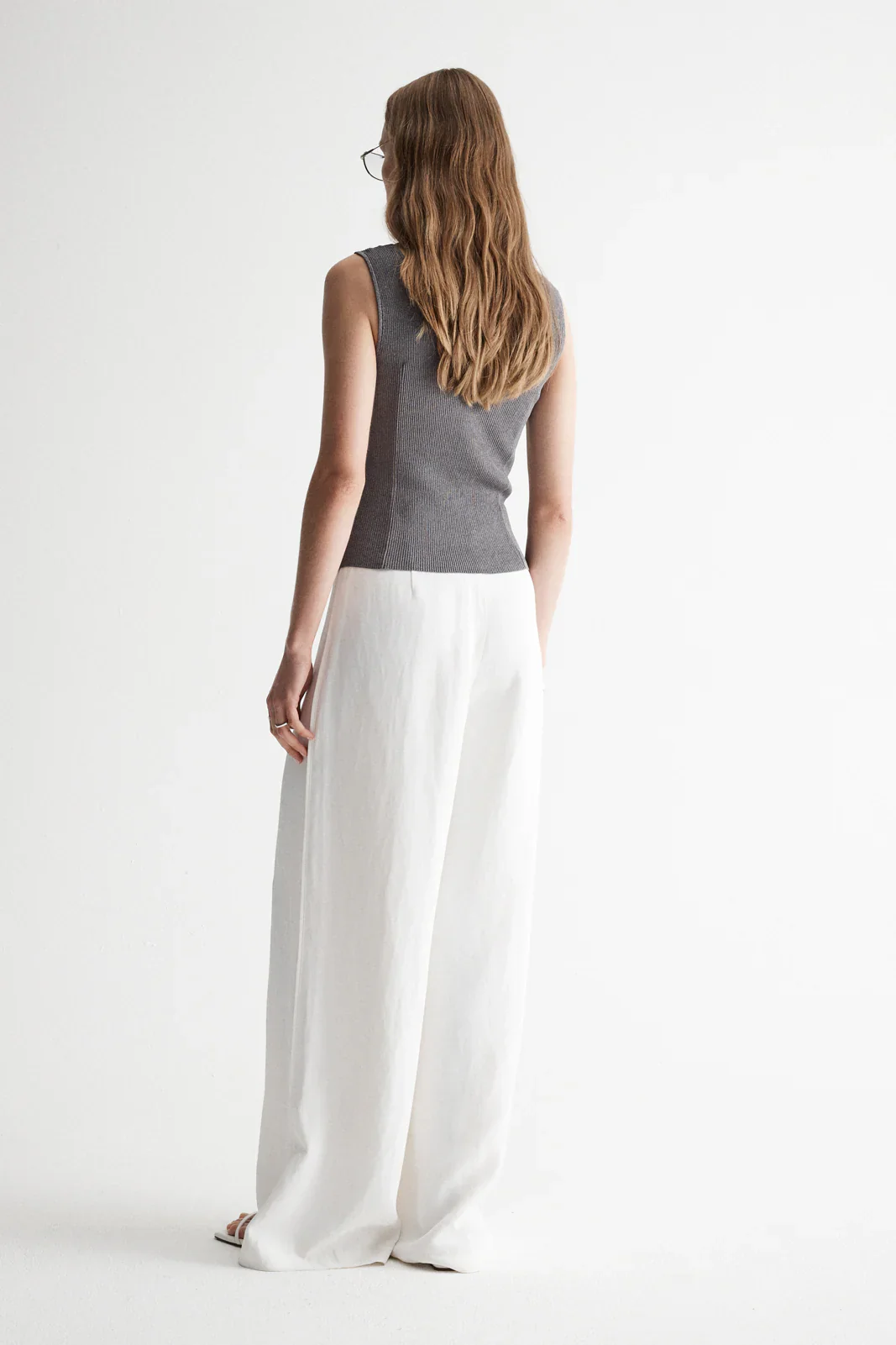 ELKA COLLECTIVE - LAGUNA KNIT TOP (DARK CHROME LUREX) - Image 2