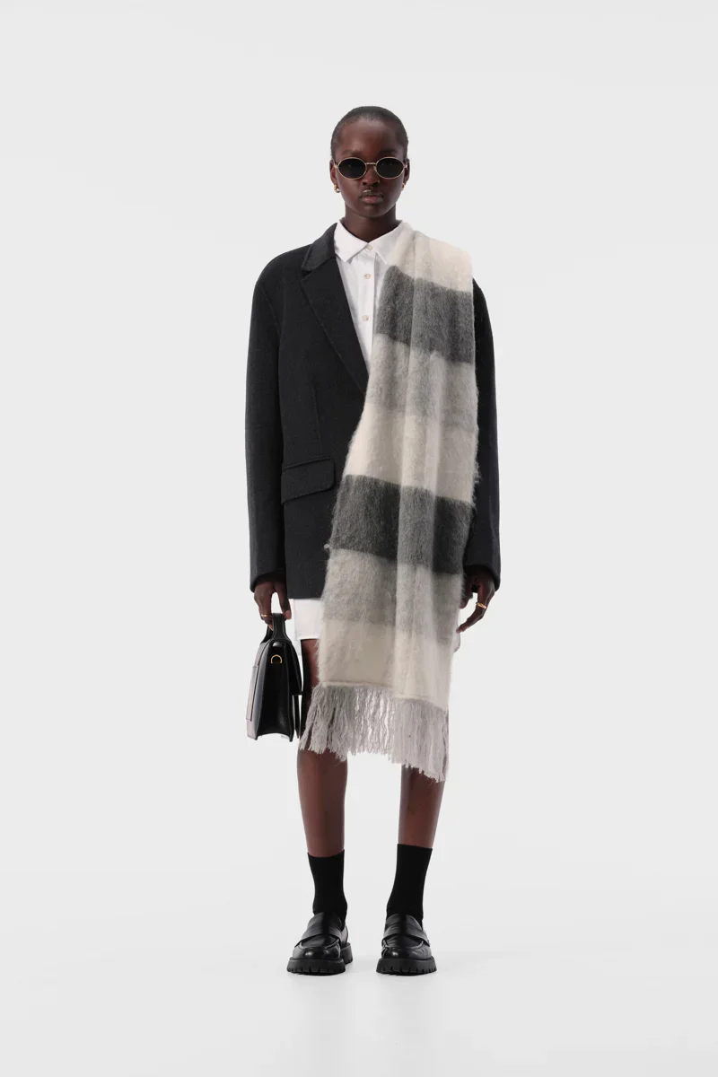 ELKA COLLECTIVE - NIELSON SCARF GREY CHECK - Image 5