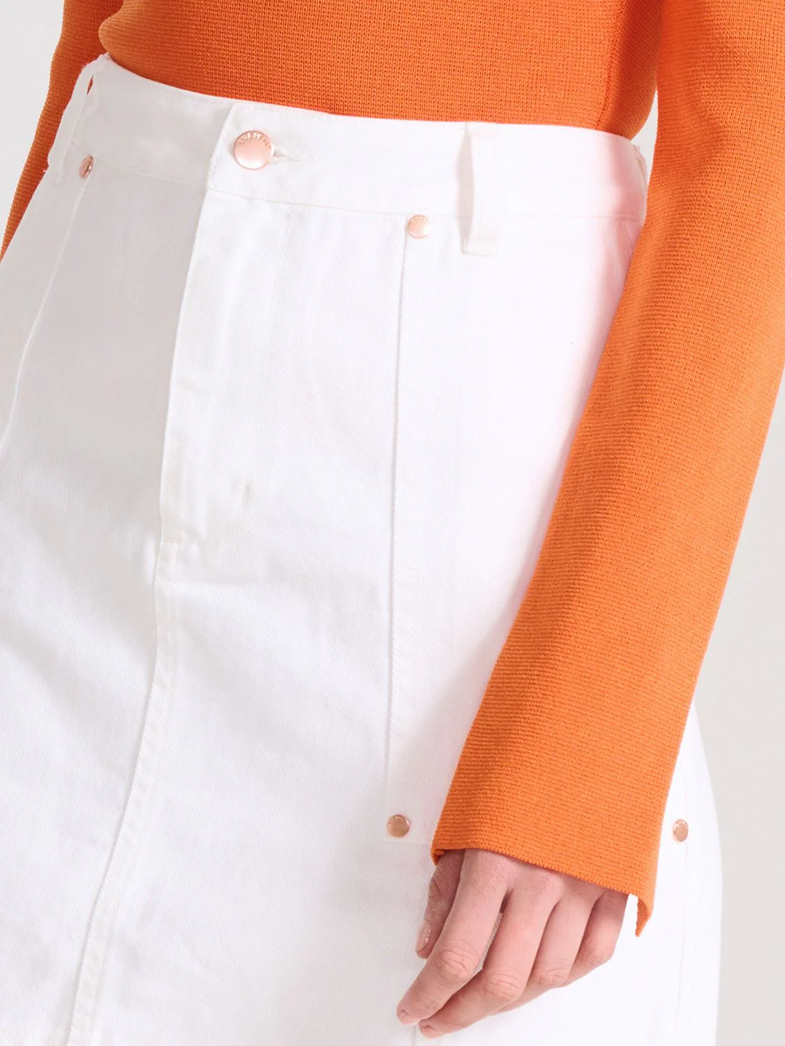 ENA PELLY - Marley Denim Mini Skirt (Bright White) - Image 6