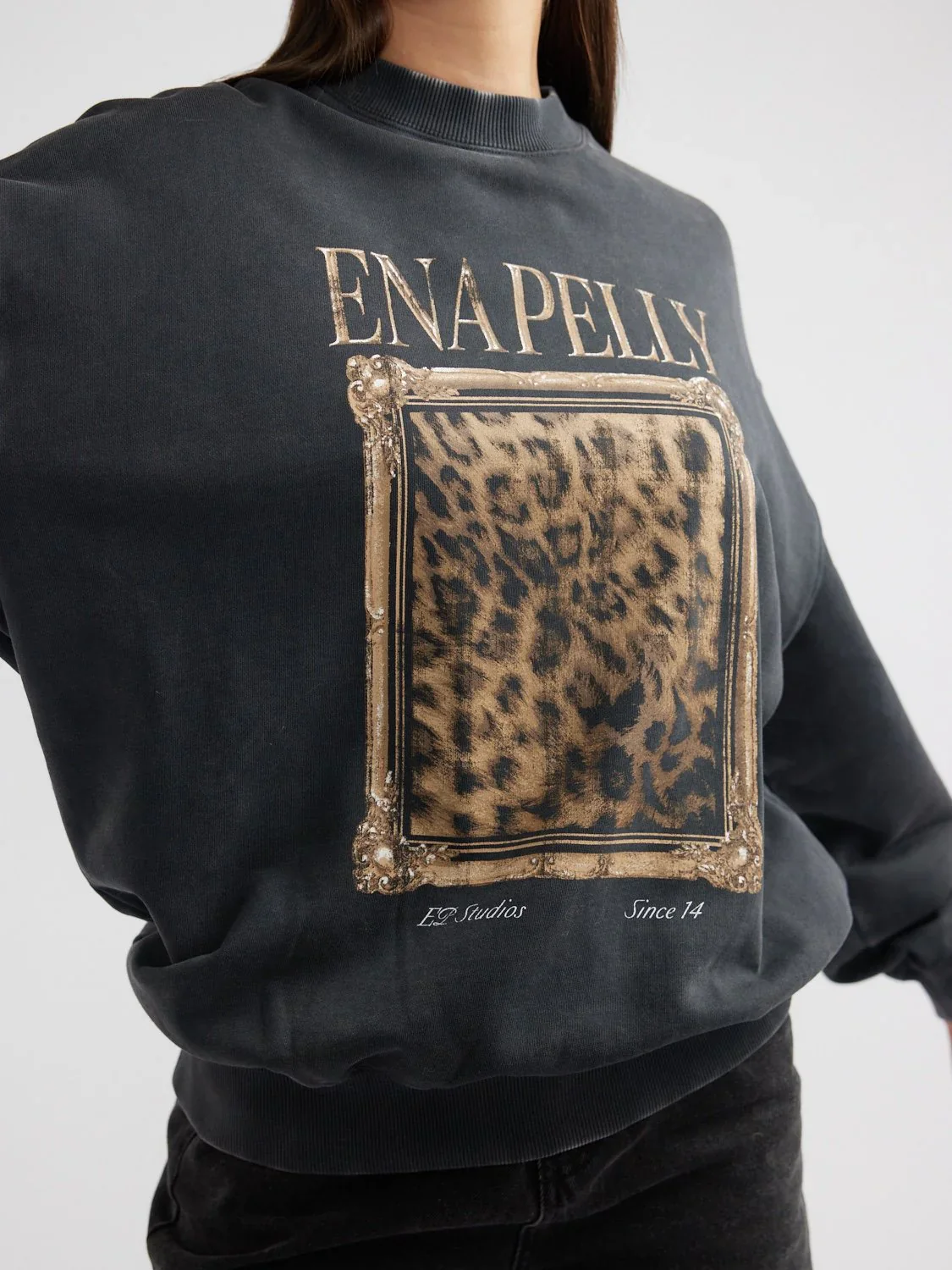 ENA PELLY - REVERE SWEATSHIRT (VINTAGE BLACK) - Image 4