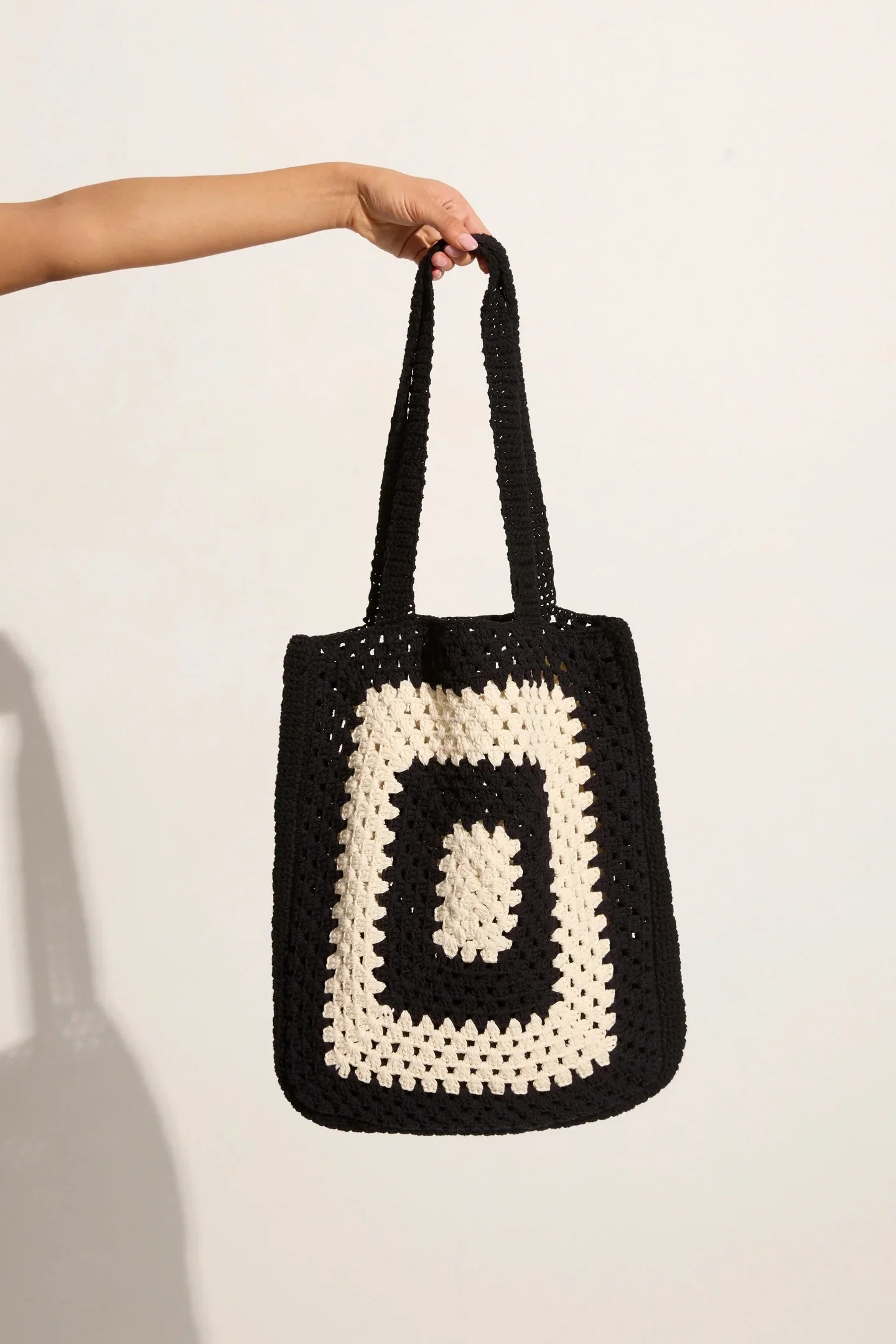 FAITHFULL THE BRAND - OSTIA CROCHET BAG (BLACK/OFF WHITE) - Image 3