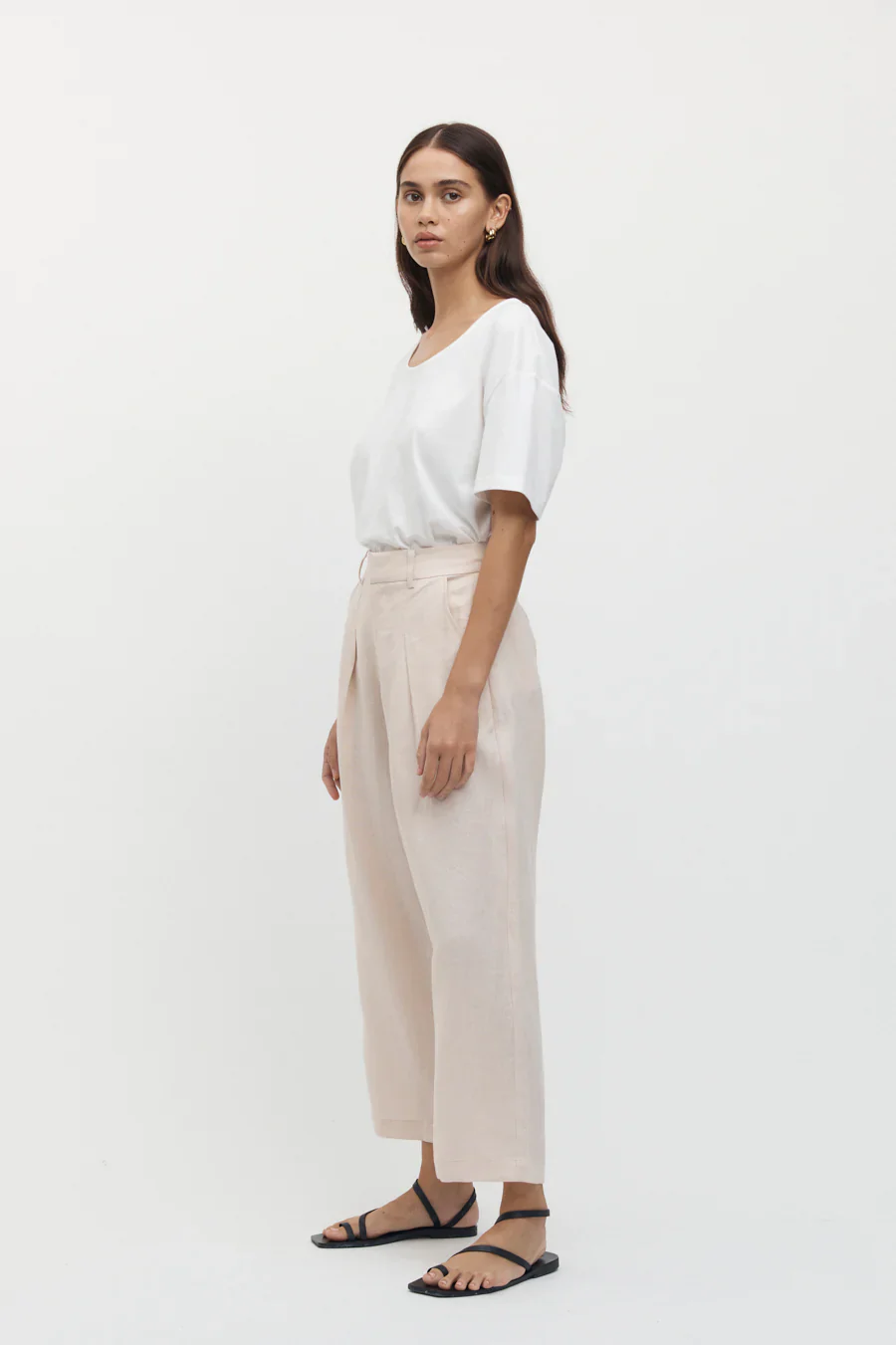 FRIEND OF AUDREY - Émilion 7/8 Linen Trouser (Bone) - Image 3