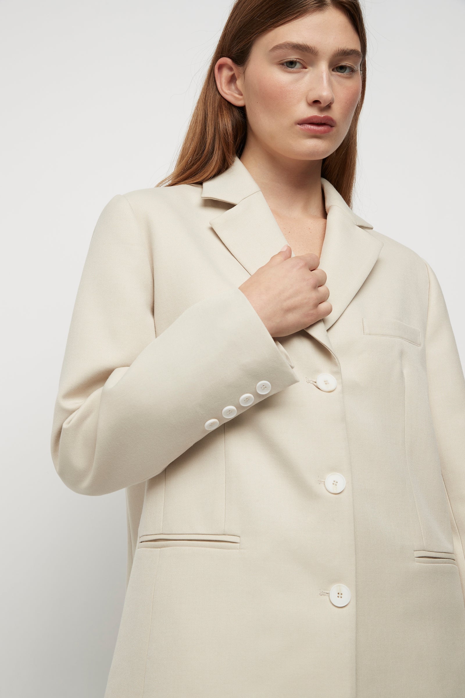 FRIEND OF AUDREY - Filippa Single Breasted Blazer (Winter White) - Image 4