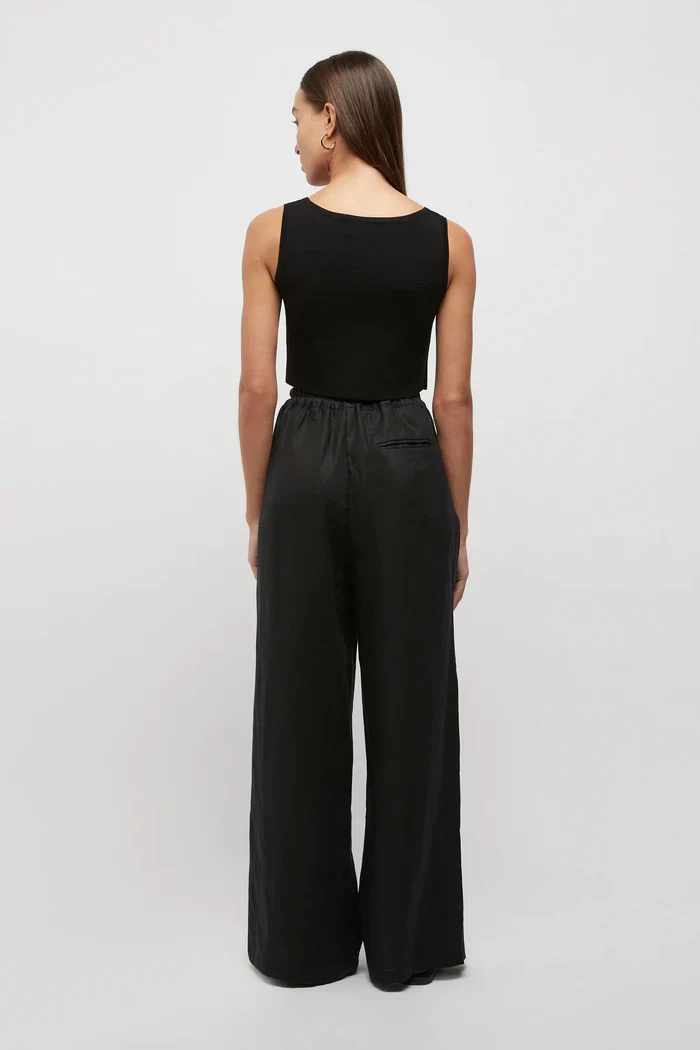 FRIEND OF AUDREY - SUN KISSED CREPE KNIT TOP (BLACK) - Image 4