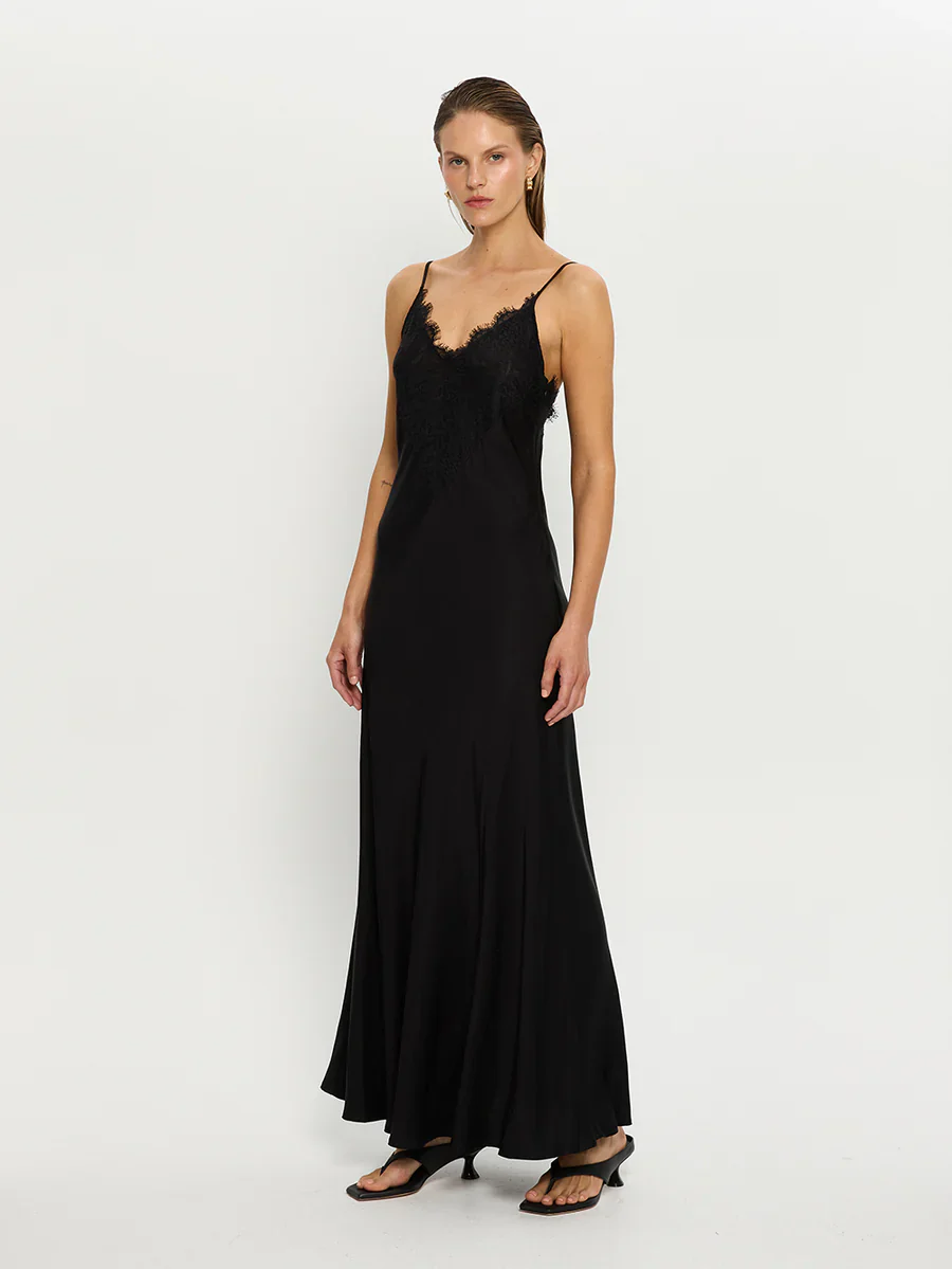 KIVARI - AMANDA MAXI DRESS (BLACK) - Image 3