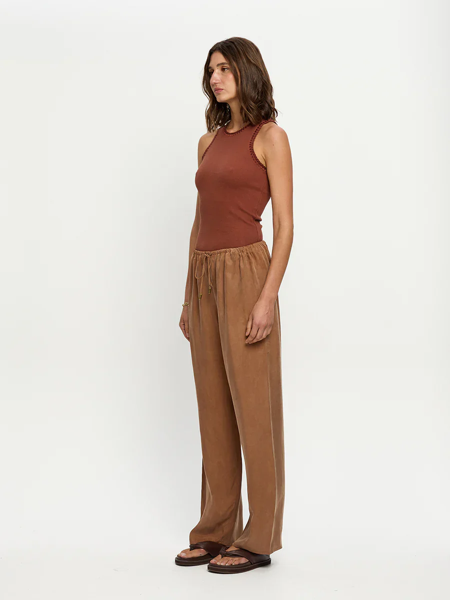 KIVARI - BLYTHE PANT (CHOCOLATE) - Image 4