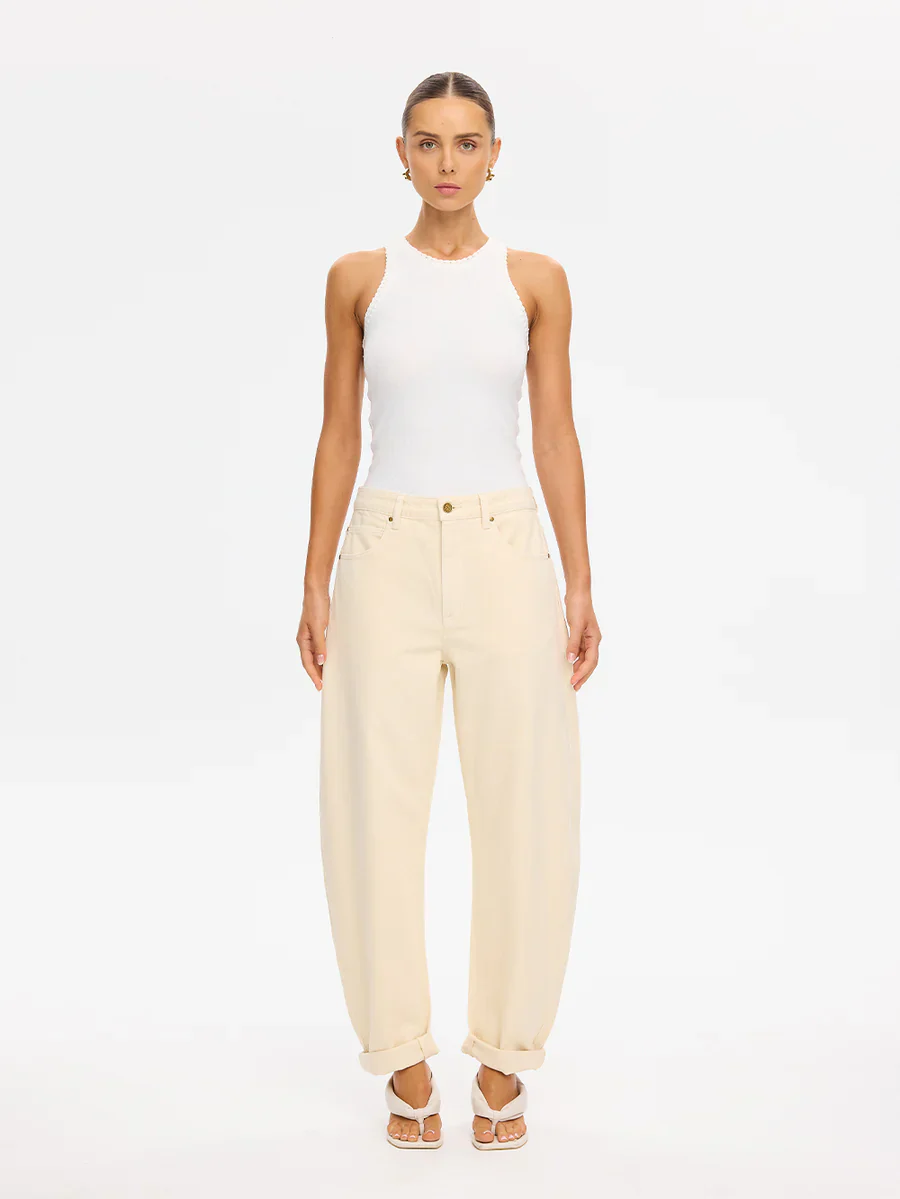 KIVARI - EVITA DENIM BARREL JEAN (CREAM) - Image 4