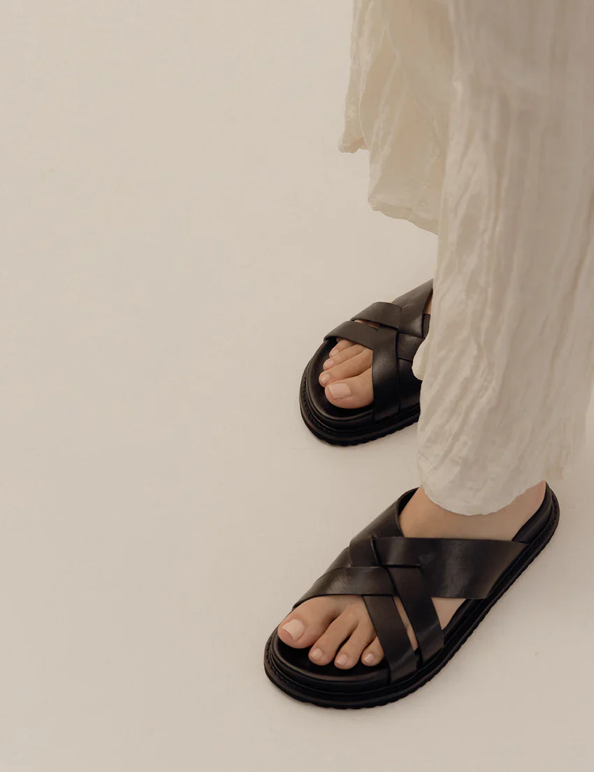 La Tribe - Cross Cut Slide (Black) - Image 2
