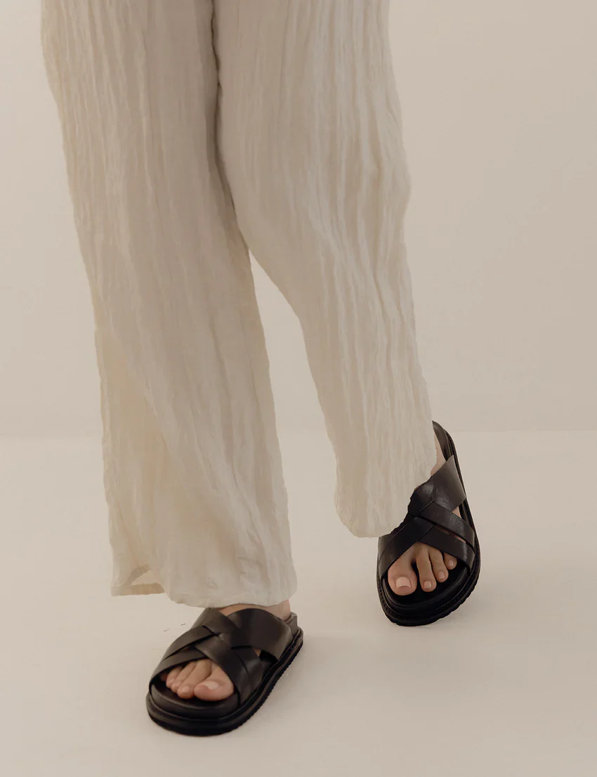 La Tribe - Cross Cut Slide (Black) - Image 4