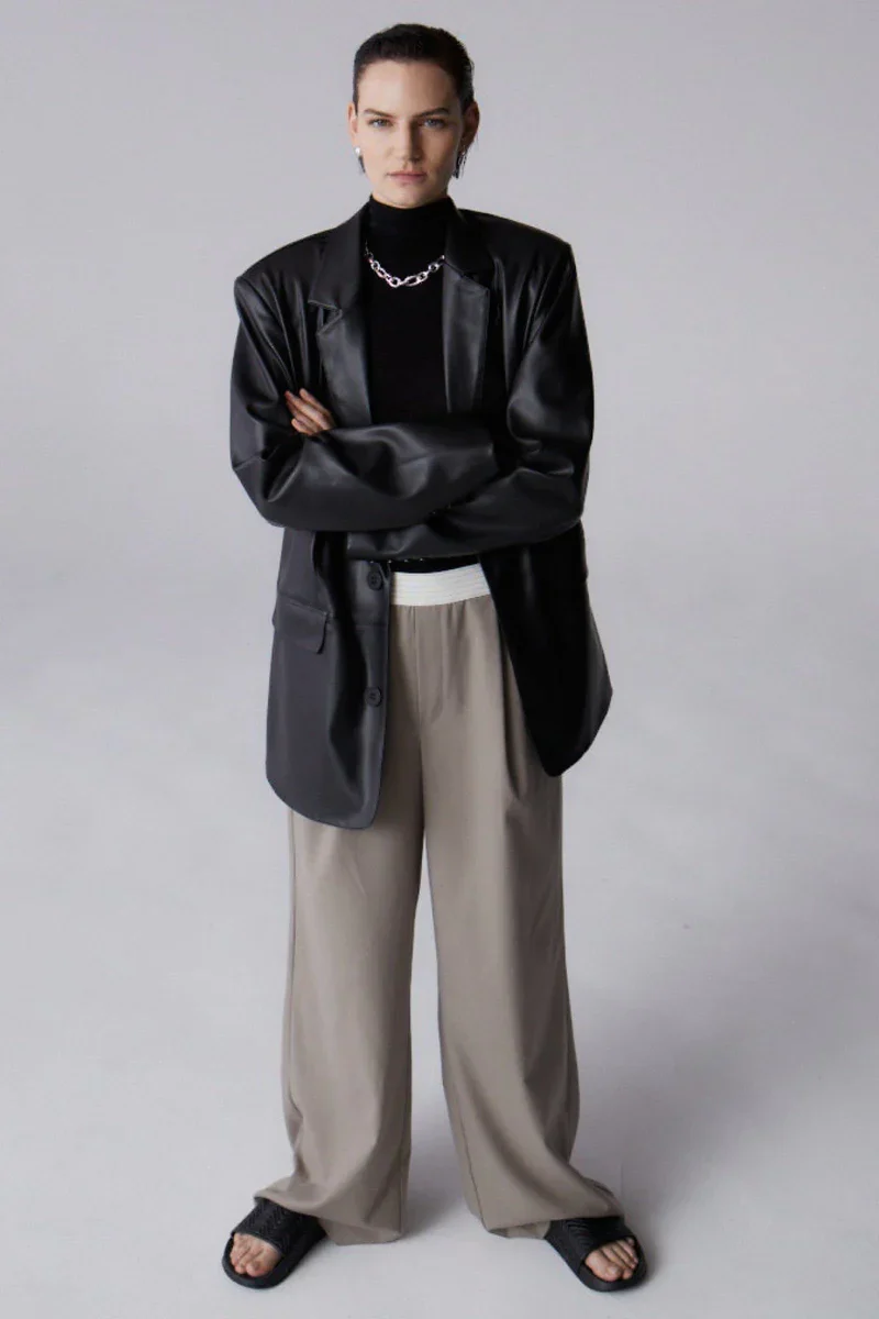 MISHA URBAN - FINN OVERSIZED BLAZER (Black) - Image 2