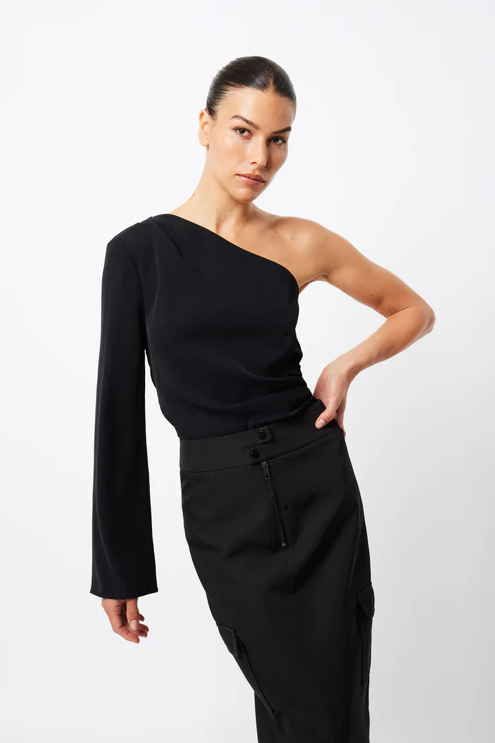 MOSSMAN - NOVEL TOP (BLACK) - Image 6