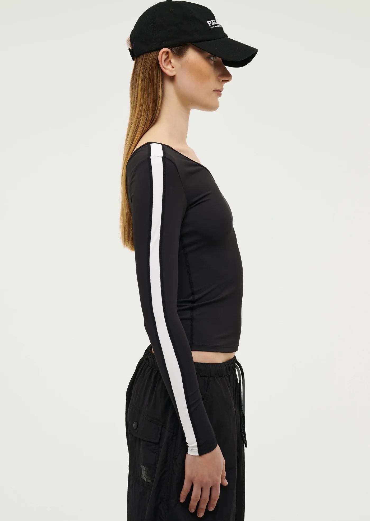 PE NATION - FOUNDATION ASYMMETRIC LONG SLEEVE TOP (BLACK) - Image 2
