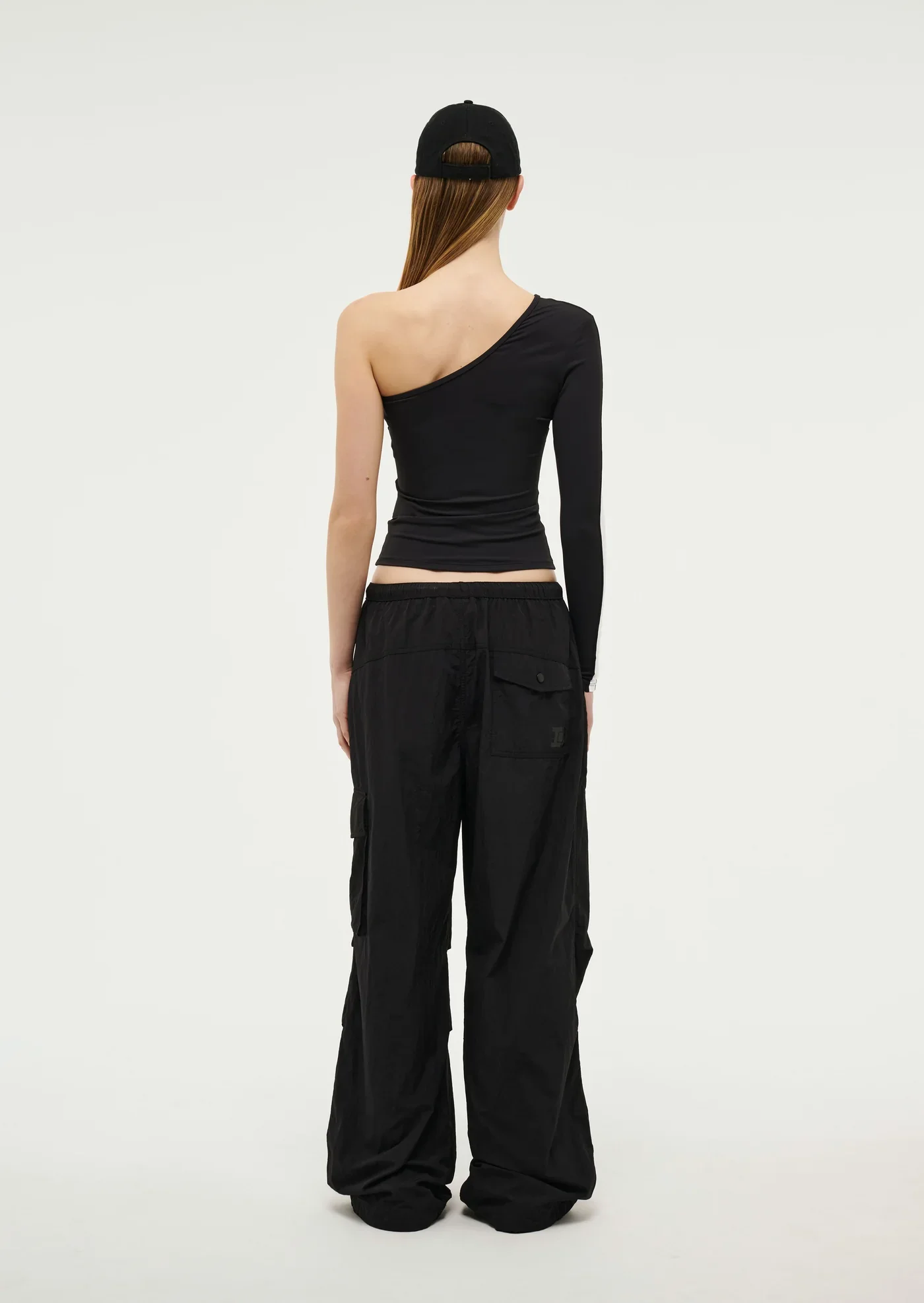 PE NATION - FOUNDATION ASYMMETRIC LONG SLEEVE TOP (BLACK) - Image 3