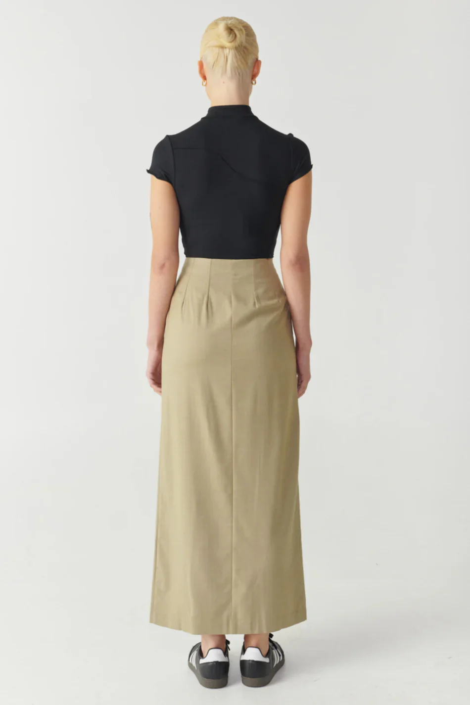 RAEF THE LABEL - LANEY PANELLED SHORT SLEEVE TOP (BLACK) - Image 2