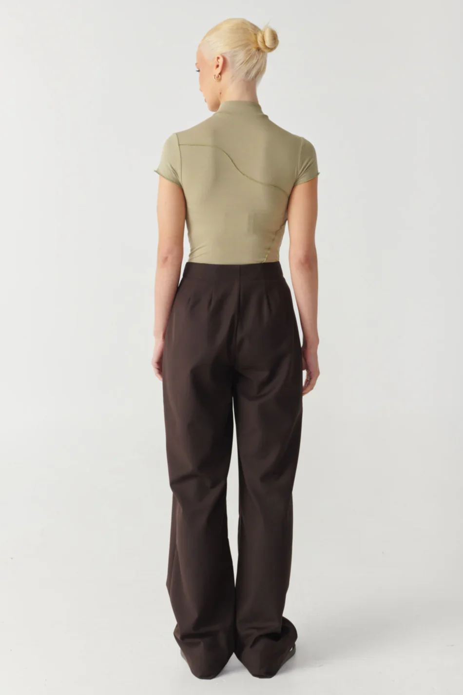 RAEF THE LABEL - LANEY PANELLED SHORT SLEEVE TOP (DARK OLIVE) - Image 3
