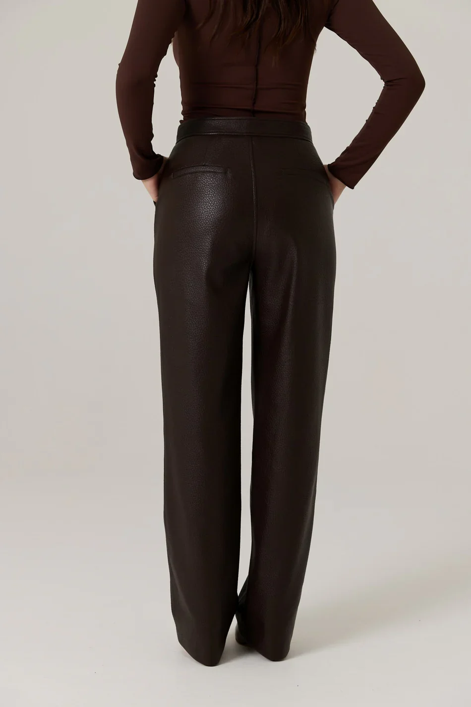 RAEF THE LABEL - WINNIE VEGAN LEATHER PANT (DARK TRUFFLE) - Image 5