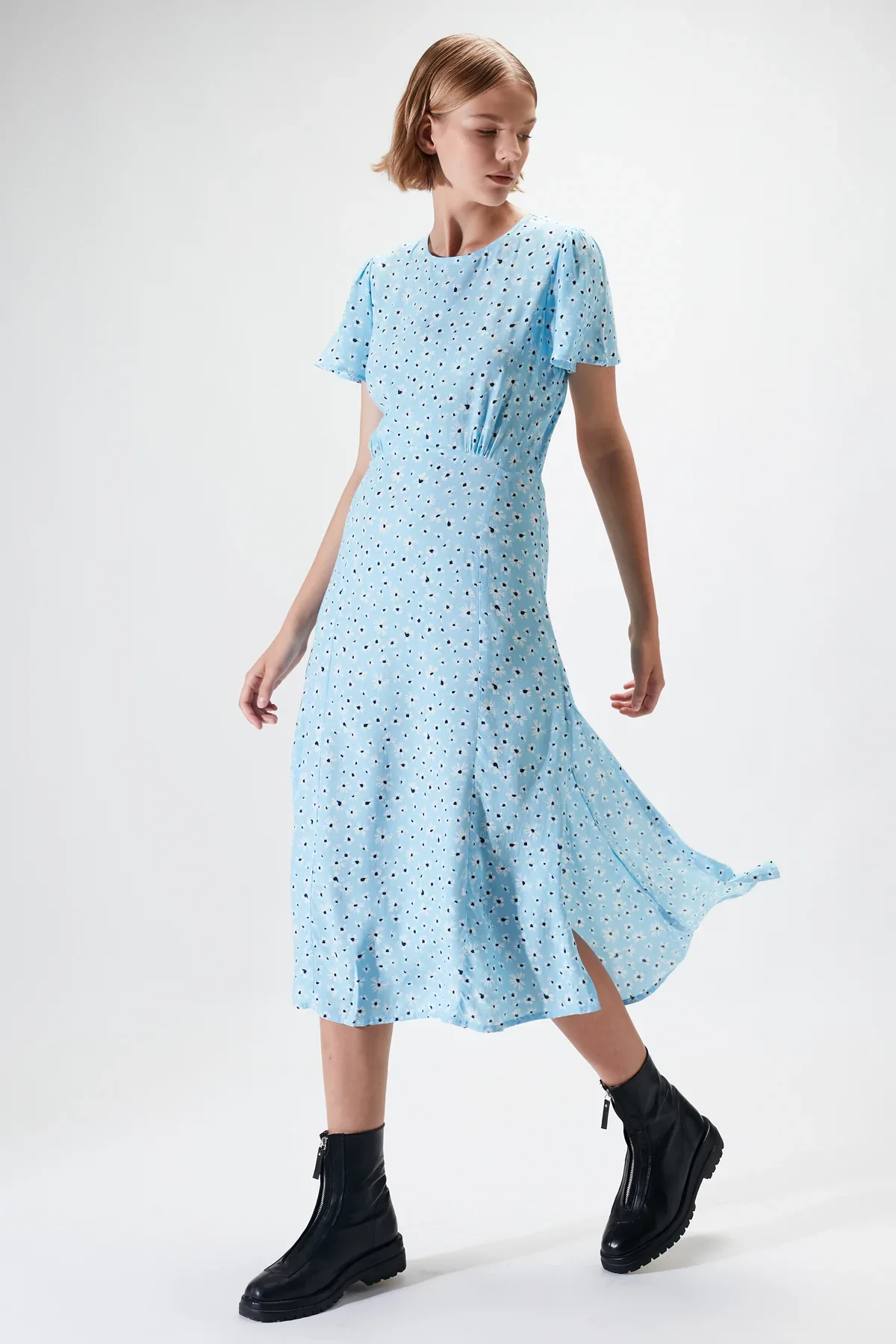 RUE STIIC - Sofia Split Dress (Wildflower Floral)
