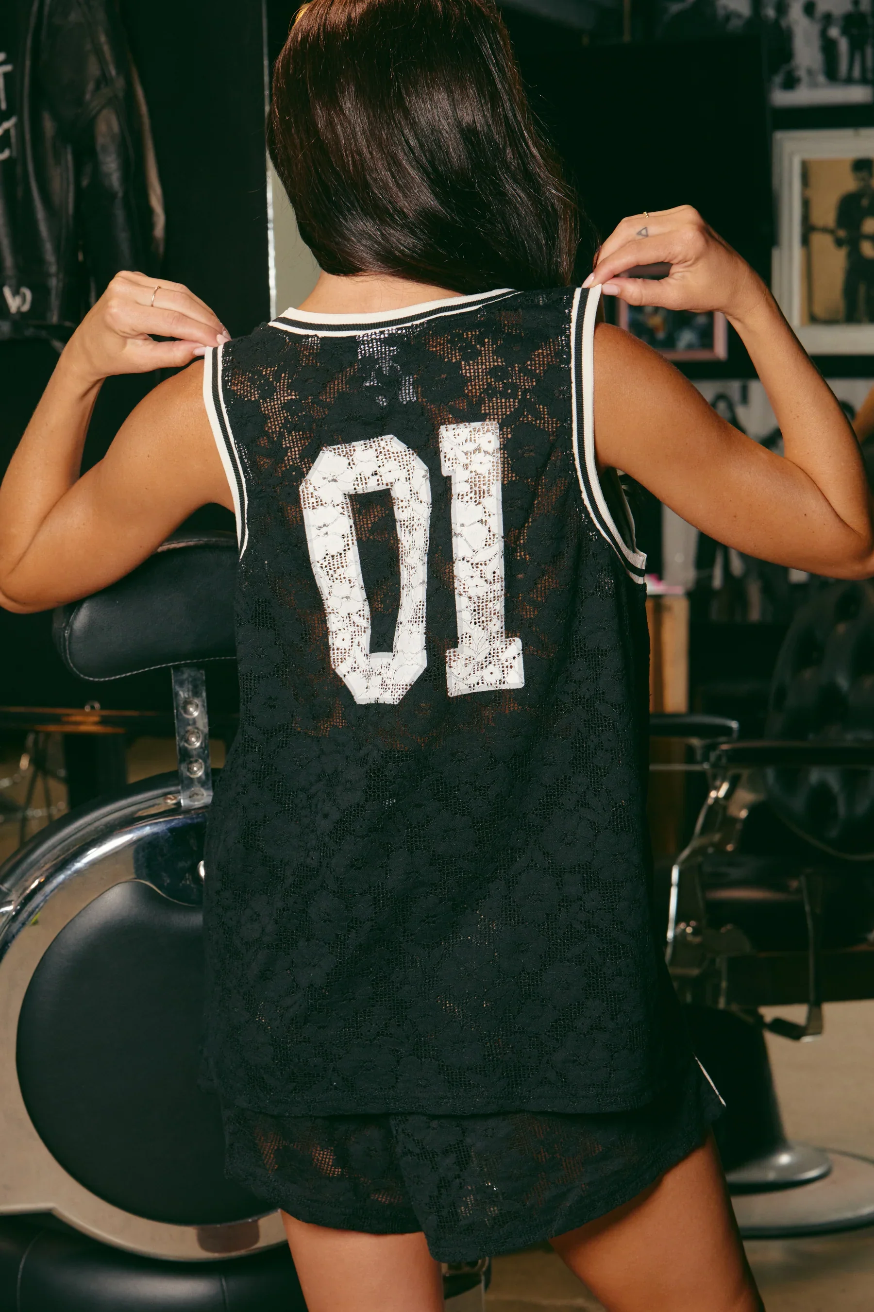 SABBI - THE BE YOUTIFUL LACE SINGLET (BLACK) - Image 3