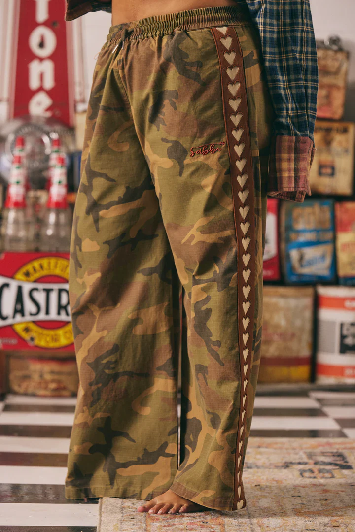 SABBI - THE CANVAS HEART PANTS (CAMO) - Image 8