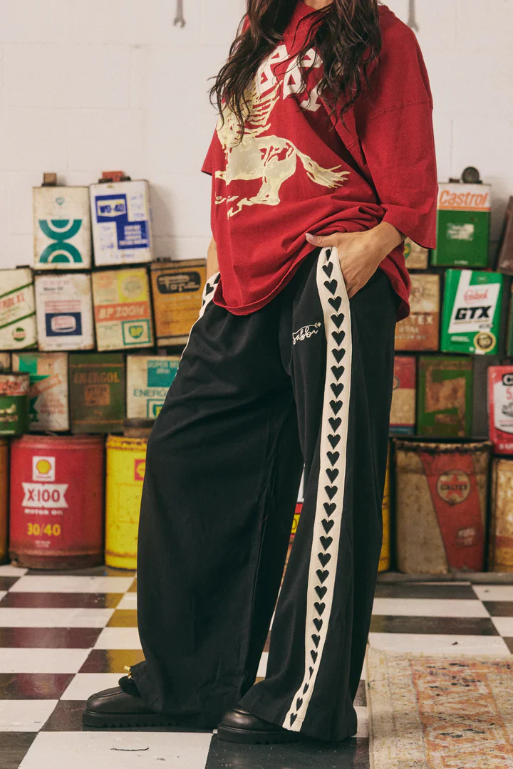 SABBI - THE RAVING HEARTS PANTS (BLACK) - Image 4
