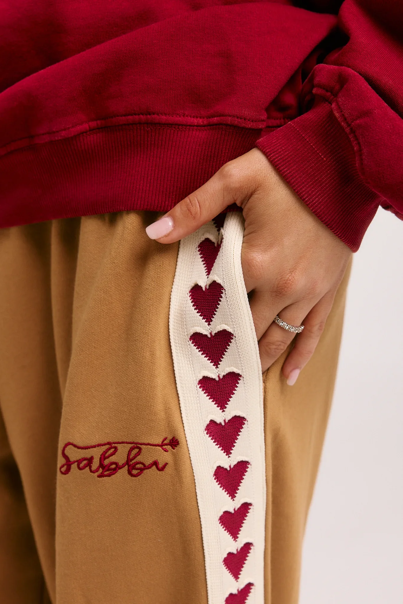 SABBI - THE RAVING HEARTS PANTS (CARAMEL) - Image 4