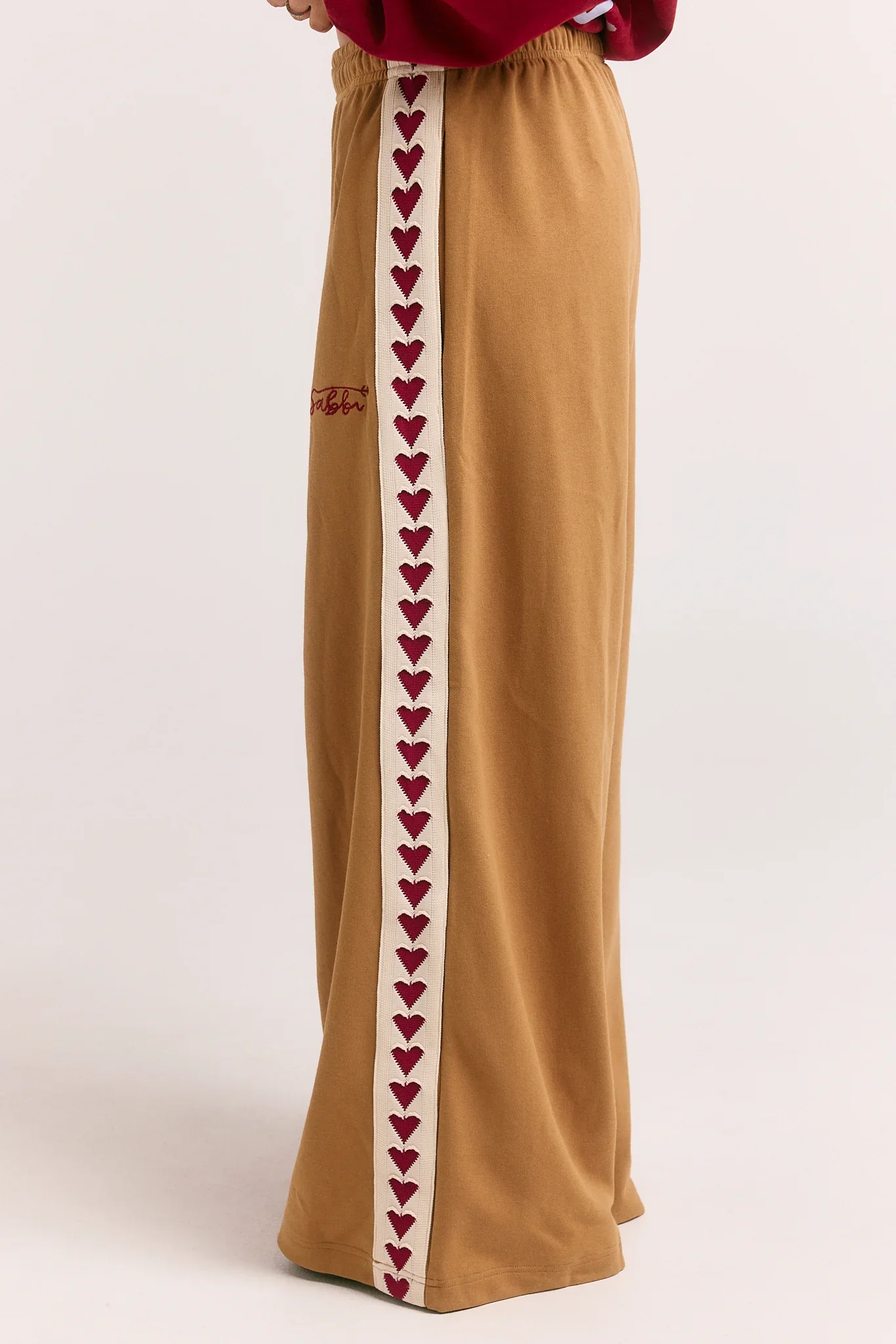 SABBI - THE RAVING HEARTS PANTS (CARAMEL) - Image 5