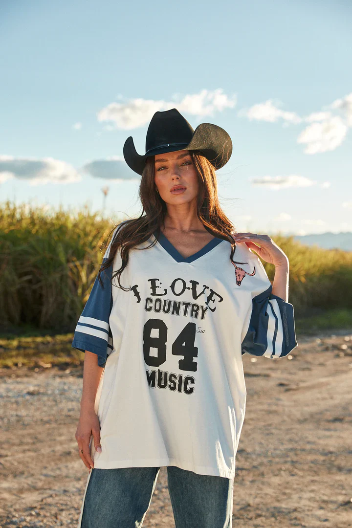 SABBI - THE VERY OVERSIZED COUNTRY MUSIC V NECK TEE (MARSHMALLOW & BLUE)