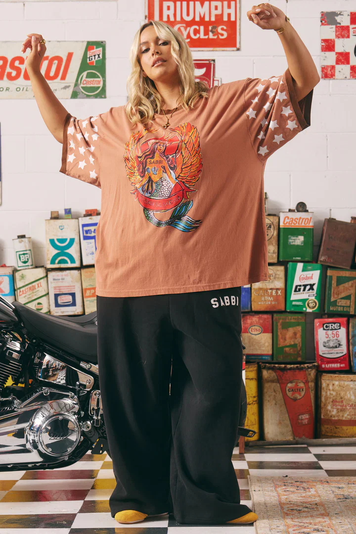 SABBI - THE VERY OVERSIZED DREAM BIG BRENDA TEE (CLAY) - Image 5