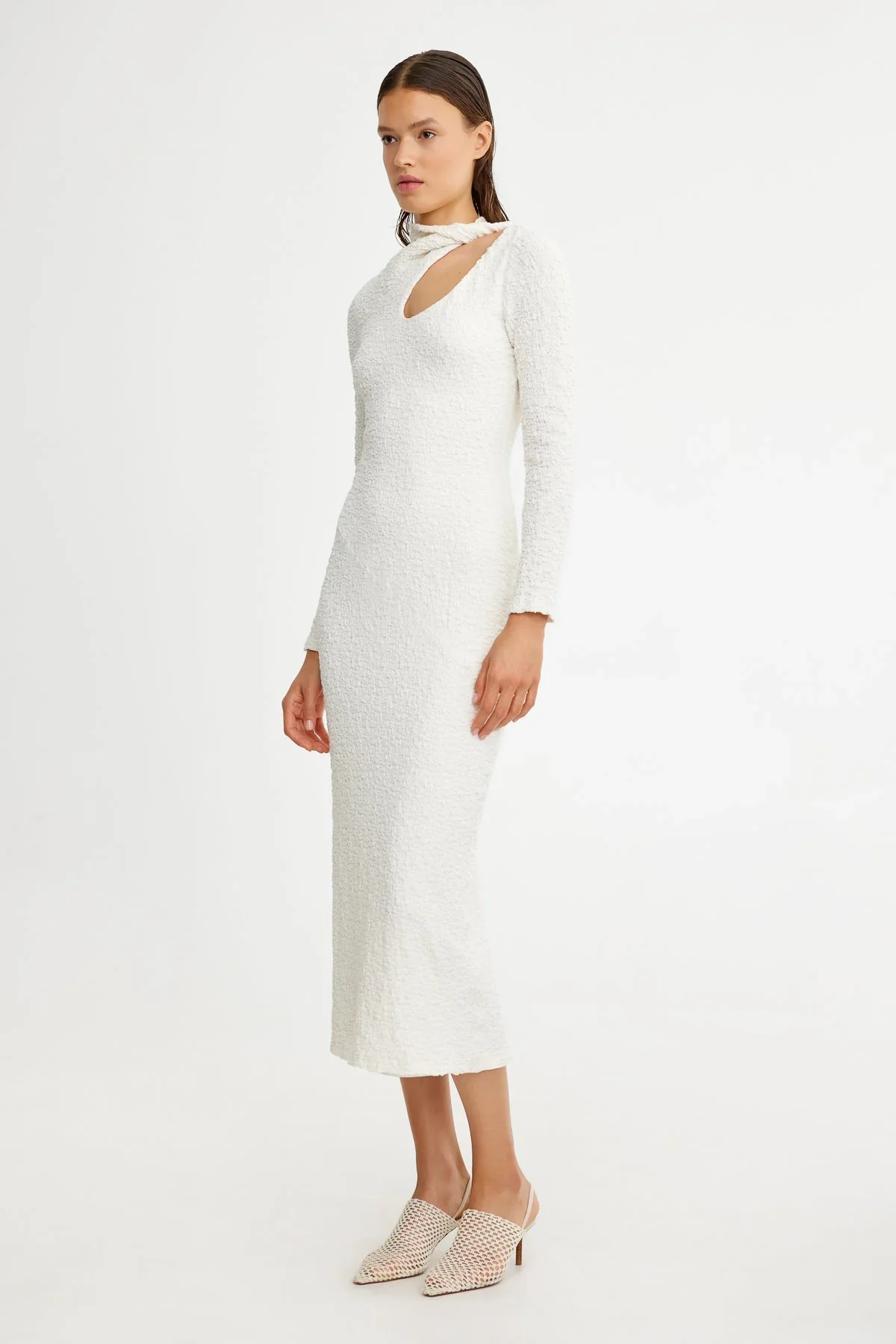 SIGNIFICANT OTHER - BRIELLE LONG SLEEVE MIDI DRESS (CREAM) - Image 2