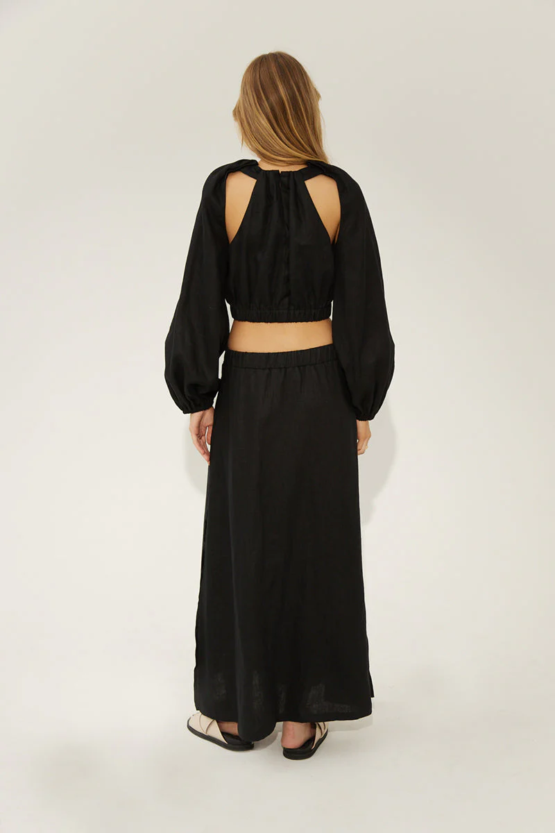 SOVERE STUDIO - Depart Removable Sleeve Blouse (Noir) FINAL SALE - Image 4