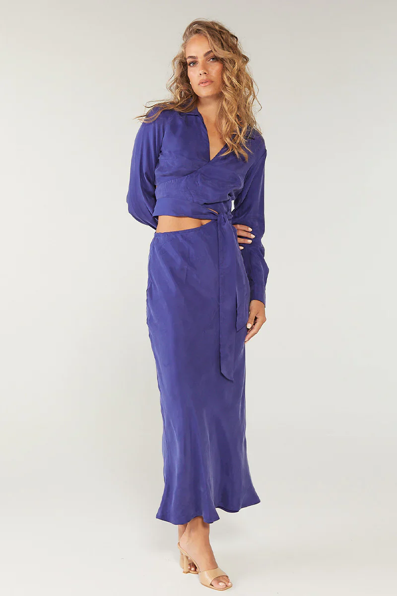 SOVERE / STUDIO - Encore Wrap & Tie Midi Dress (Midnight) FINAL SALE