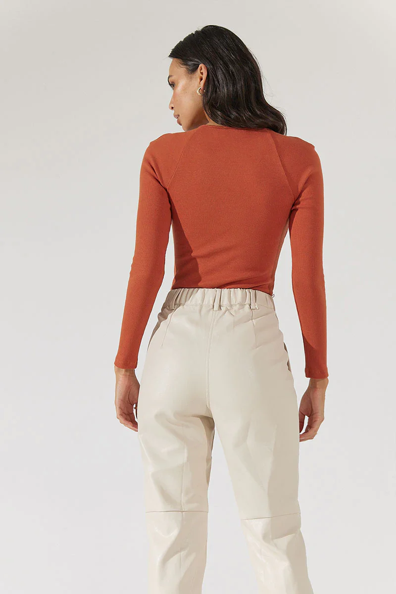 SOVERE / STUDIO - Happening Leatherette Pant (Bone) - Image 3