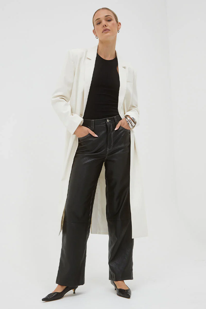 SOVERE / STUDIO - Legacy Long Line Blazer (Off White) - Image 3