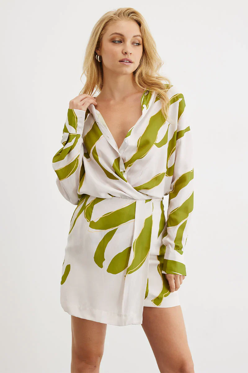 SOVERE / STUDIO - MOTION MINI SKIRT (CHALK / GREEN) - Image 3
