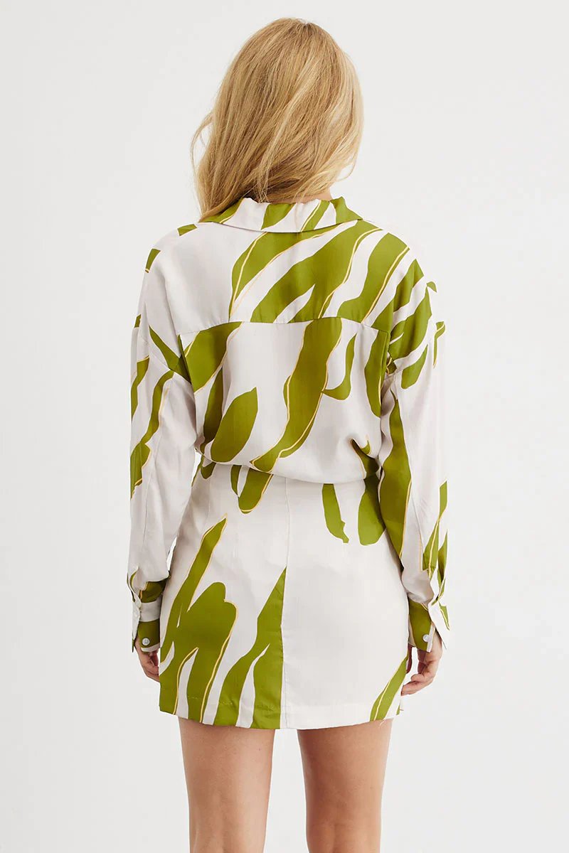 SOVERE / STUDIO - MOTION MINI SKIRT (CHALK / GREEN) - Image 4