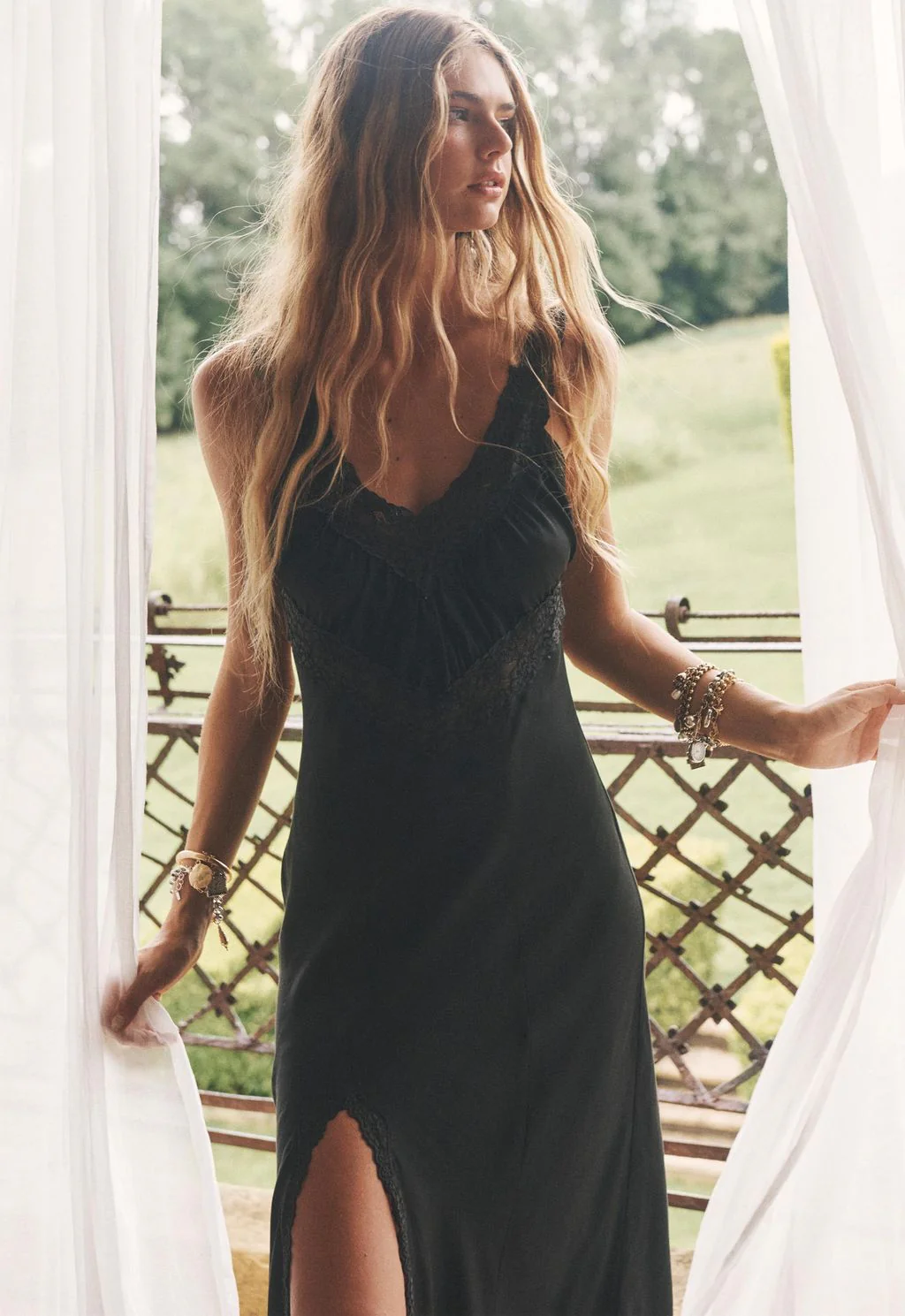 SPELL - VINA LACE SLIP DRESS (MIDNIGHT) - Image 5