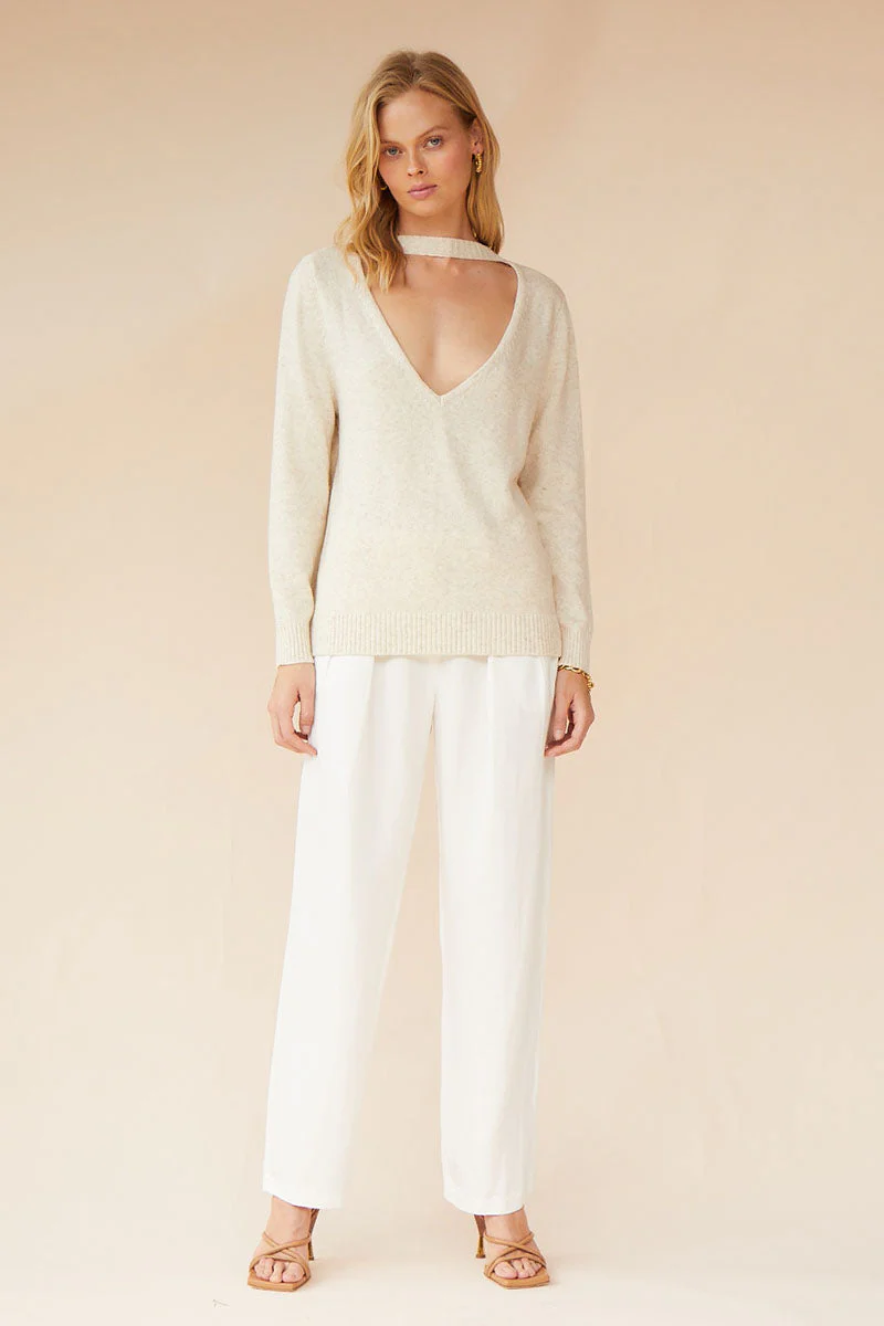 SUBOO - Ella V Back Sweater (Oatmeal) - Image 4