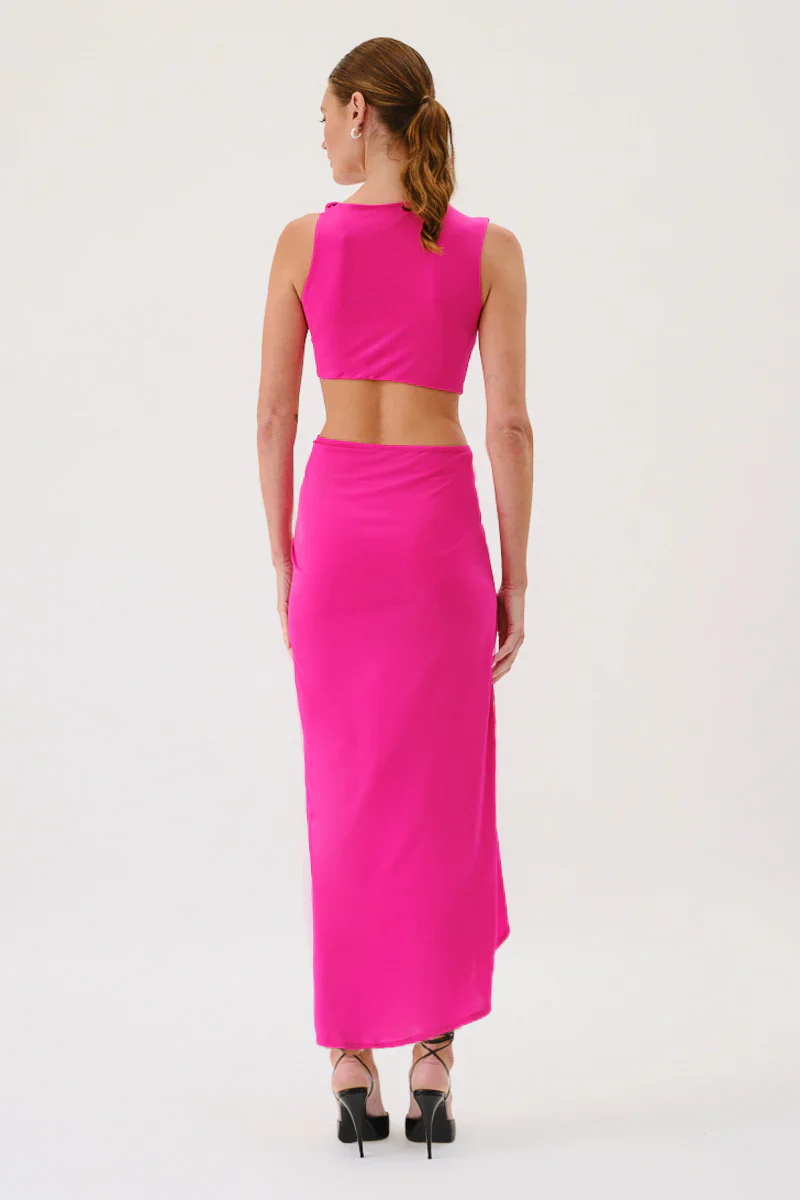 SUBOO - GARNET SLEEVELESS ROUCHED CROSS OVER MIDI DRESS (PINK) - Image 2