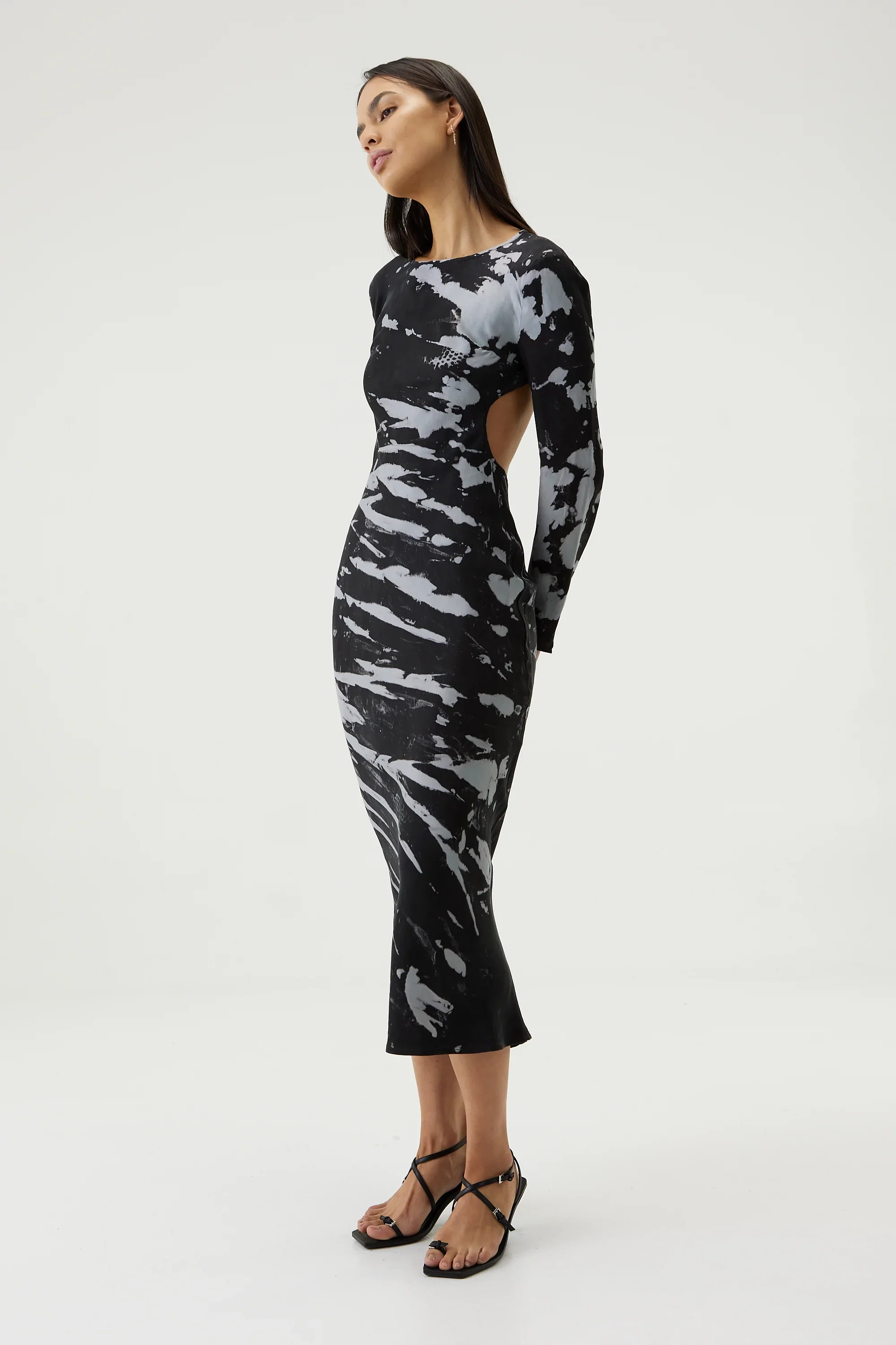 THIRD FORM - TWIST THROUGH BIAS TIE BACK MIDI (BLACK TIE DYE) - Image 5